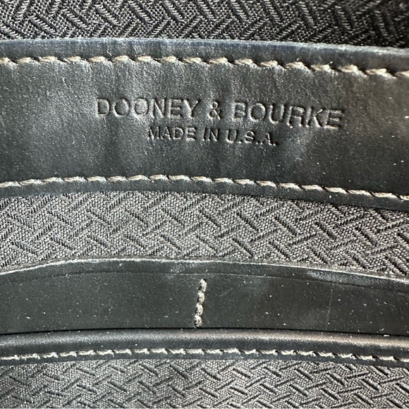 Dooney & Bourke EUC Vintage Perforated Cabriolet Dome Satchel - Picture 12 of 16